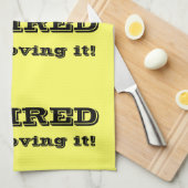 Gepensioneerd en liefhebbend Gepersonaliseerd keuk Theedoek (Quarter Fold)