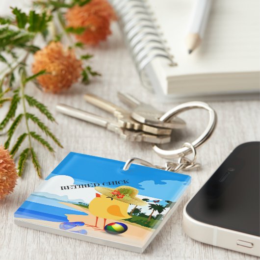 Gepensioneerde Chick bij het strand Sleutelhanger (Voorkant Rechts)