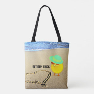 Gepensioneerde Chick bij het strand Tote Bag