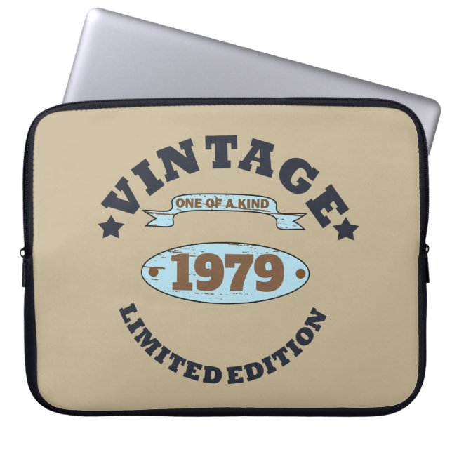 Gepersonaliseerd  45e verjaardagscadeau laptop sleeve (Voorkant)