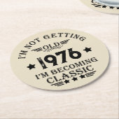 Gepersonaliseerd 50ste verjaardagsfeest ronde kartonnen onderzetter (Gebogen)