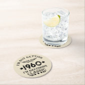 Gepersonaliseerd 65ste verjaardagsfeest ronde kartonnen onderzetter (Insitu)