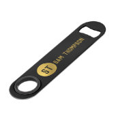 Gepersonaliseerd Elegant Black & Gold Modern Monog Speed Flessenopener (Achterkant Gekanteld)