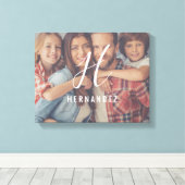 Gepersonaliseerd fotocanvas van Monogram Canvas Afdruk (Insitu (Houten vloer))