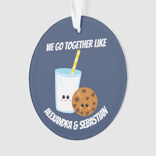 Gepersonaliseerd gaan we samen als melk en koekjes ornament (voorkant)