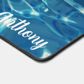Gepersonaliseerd helder blauw water bureaumat (Hoek)