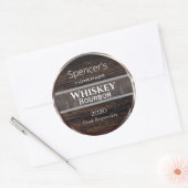 Gepersonaliseerd hout, metaal en leder ronde sticker (Envelop)