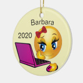 Gepersonaliseerd kerst computermeisje keramisch ornament (Links)