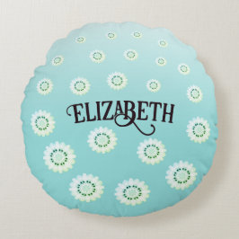 Gepersonaliseerd lichtblauw bloemenpatroon rond kussen