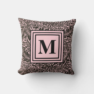 Gepersonaliseerd lichtroze monogram Larkspur Folia Kussen