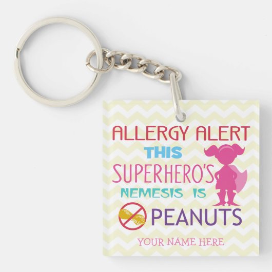 Gepersonaliseerd meisje Superheld Peanut Allergy K Sleutelhanger (Voorkant)