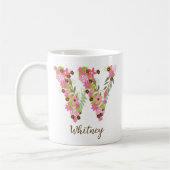 Gepersonaliseerd monogram Bloemletter W Koffiemok (Links)