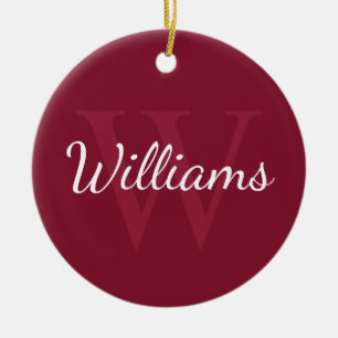 Gepersonaliseerd monogram en naam Burgundy Red Keramisch Ornament