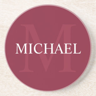 Gepersonaliseerd monogram en naam Burgundy Red Zandsteen Onderzetter