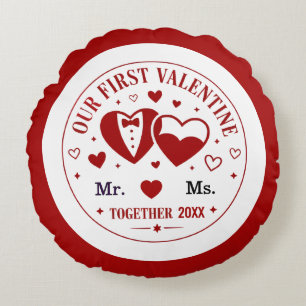 Gepersonaliseerd "Onze Eerste Valentijn" Mijnheer Rond Kussen
