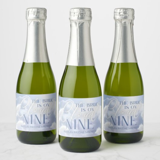 Gepersonaliseerd op Cloud Nine 9 Pampas Vrijgezell Sparkling Wijnetiket (Flessen)