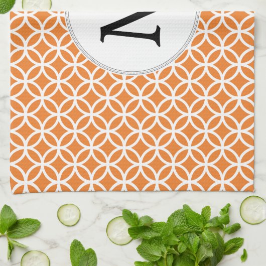 Gepersonaliseerd Oranje monogram-dubbel-ringpatroo Theedoek (Gevouwen)