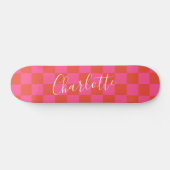 Gepersonaliseerd roze en Oranje Checkerboard Patro Skateboard (Horizontaal)