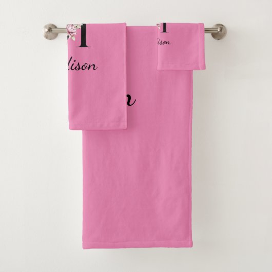 Gepersonaliseerd roze, zwart elegant monogram bad handdoek (Insitu)