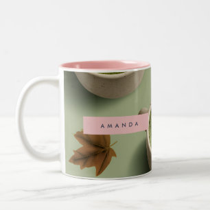 Gepersonaliseerd Schattige matcha latte patroon Tweekleurige Koffiemok