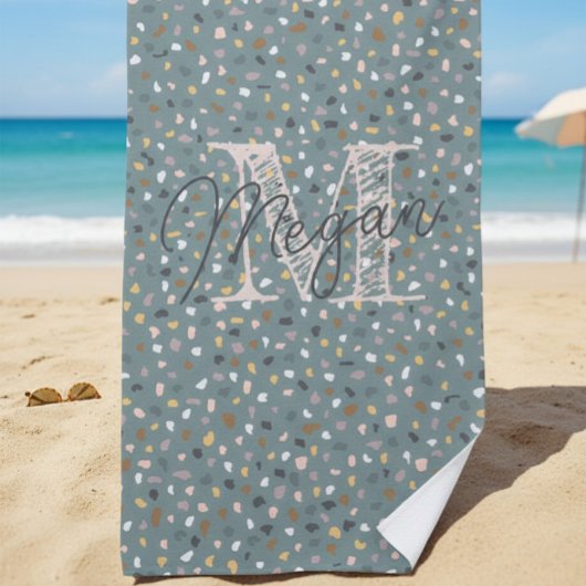 Gepersonaliseerd terrazzo monogram strandlaken