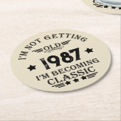 Gepersonaliseerd  verjaardagscadeau ronde kartonnen onderzetter (Gebogen)