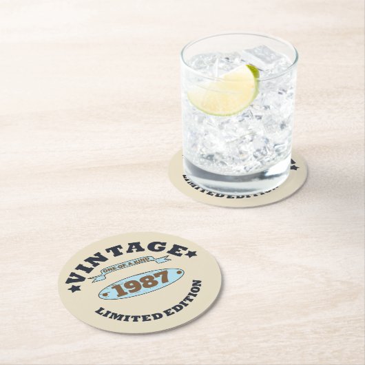 Gepersonaliseerd verjaardagscadeau ronde kartonnen onderzetter (Insitu)