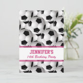 Gepersonaliseerd Voetbal Patroon v3 Roze verjaarda Kaart (Staand voorkant)