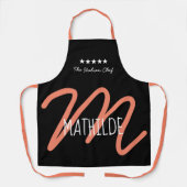 Gepersonaliseerd zwart roze Modern Script Monogram Schort (Voorkant)