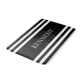 Gepersonaliseerd zwart wit strooppatroon badmat (Gekanteld)