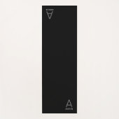 Gepersonaliseerd zwart Yoga Mat Small Monogram (Voorkant)