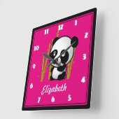 Gepersonaliseerd Zwarte en Witte Panda in een Bamb Vierkante Klok (Hoek)