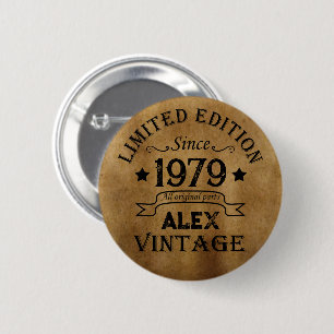 Gepersonaliseerde 45e verjaardagscadeaus ronde button 5,7 cm