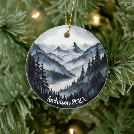 Gepersonaliseerde Aquarelle Waterverf Bergscène Keramisch Ornament (Boom)