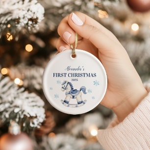 Gepersonaliseerde Blue Rocking Horse Eerste Kerstd Keramisch Ornament