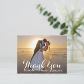 Gepersonaliseerde bruiloft bedankkaart met foto (Staand voorkant)