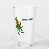 Gepersonaliseerde Cartoon Leprechaun St. Patrick's Glas (Voorkant)