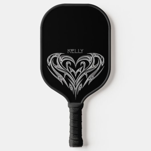 Gepersonaliseerde Chrome Tribal Heart op zwart Pickleball Paddle (Voorkant)