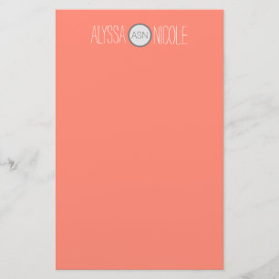 Gepersonaliseerde Coral White Name Monogram Briefpapier