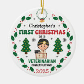 Gepersonaliseerde dierenarts Eerste Kerstboom Keramisch Ornament (Voorkant)