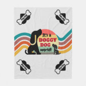 Gepersonaliseerde Doggy Dog Pet Name Fleece Deken (Voorkant)