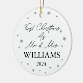 Gepersonaliseerde Eerste Kerstdag als Mr & Mrs Fot Keramisch Ornament (Links)