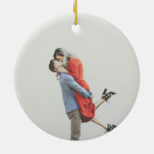 Gepersonaliseerde Eerste Kerstdag als Mr & Mrs Fot Keramisch Ornament (Achterkant)