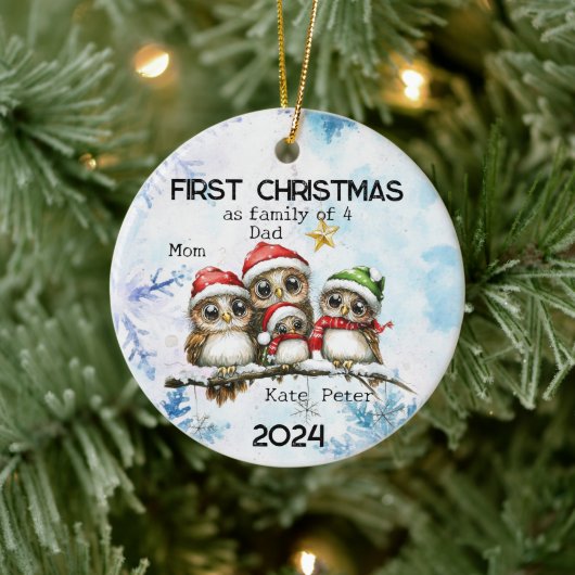 Gepersonaliseerde Eerste Kerstmis als een Familie Keramisch Ornament (Boom)