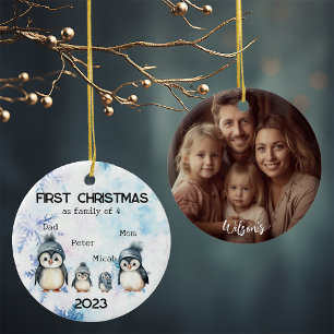 Gepersonaliseerde Eerste Kerstmis als een Familie  Keramisch Ornament