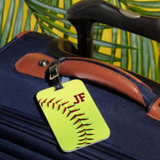 Gepersonaliseerde gele softball bagagelabel (Voorkant Insitu 1)