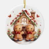 Gepersonaliseerde Gingerbread First Christmas Getr Keramisch Ornament (Voorkant)