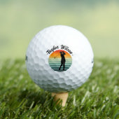 Gepersonaliseerde golfballen met Retro Sunset Desi (Insitu Shirt)