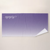 Gepersonaliseerde gradiënt ombre Ultra Violet Badhanddoek (Badhanddoek)