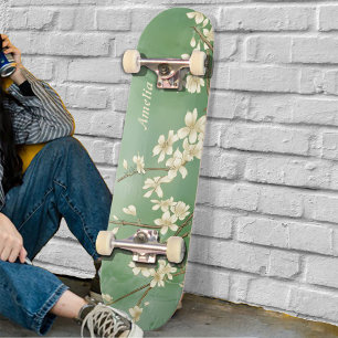 Gepersonaliseerde groene lente witte bloemen skate skateboard